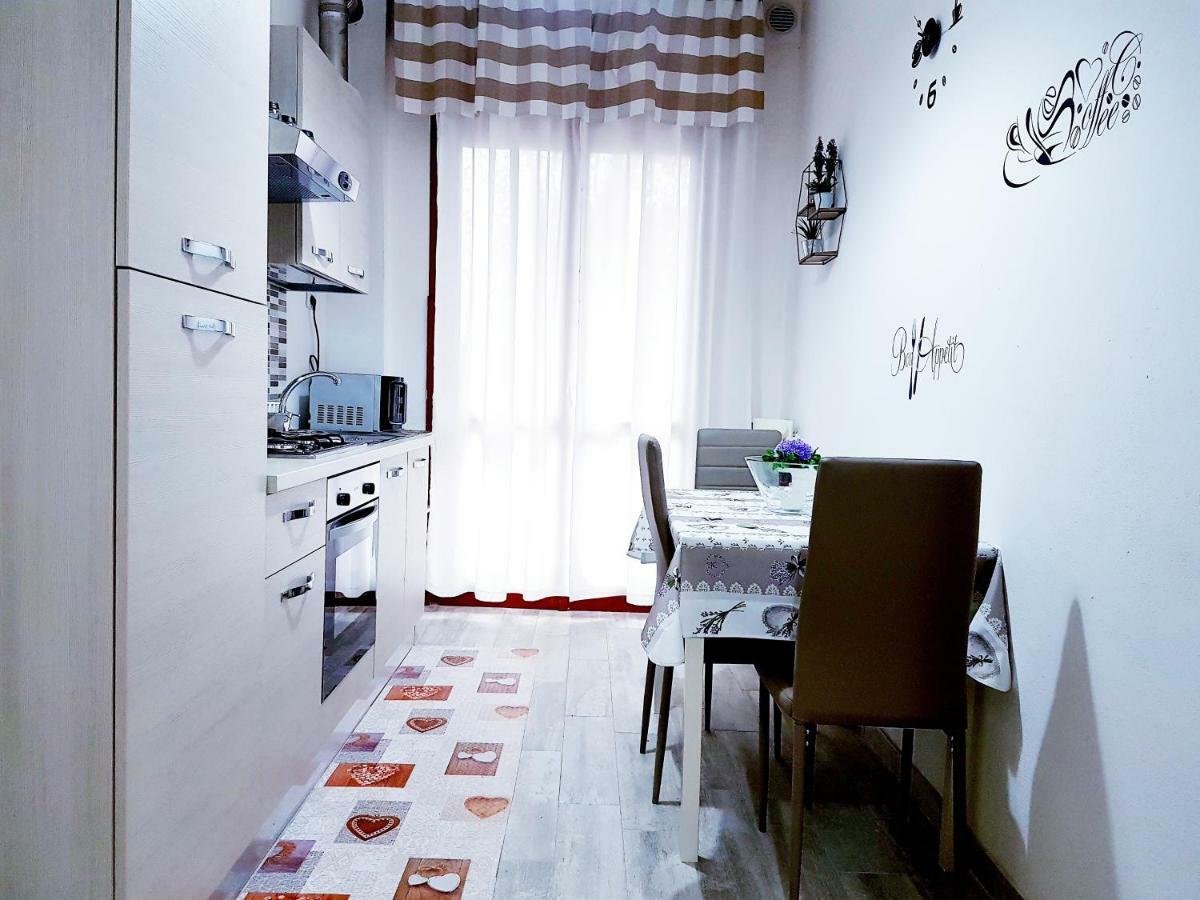 Guest House Vecchi Reggio Emilia Exteriör bild